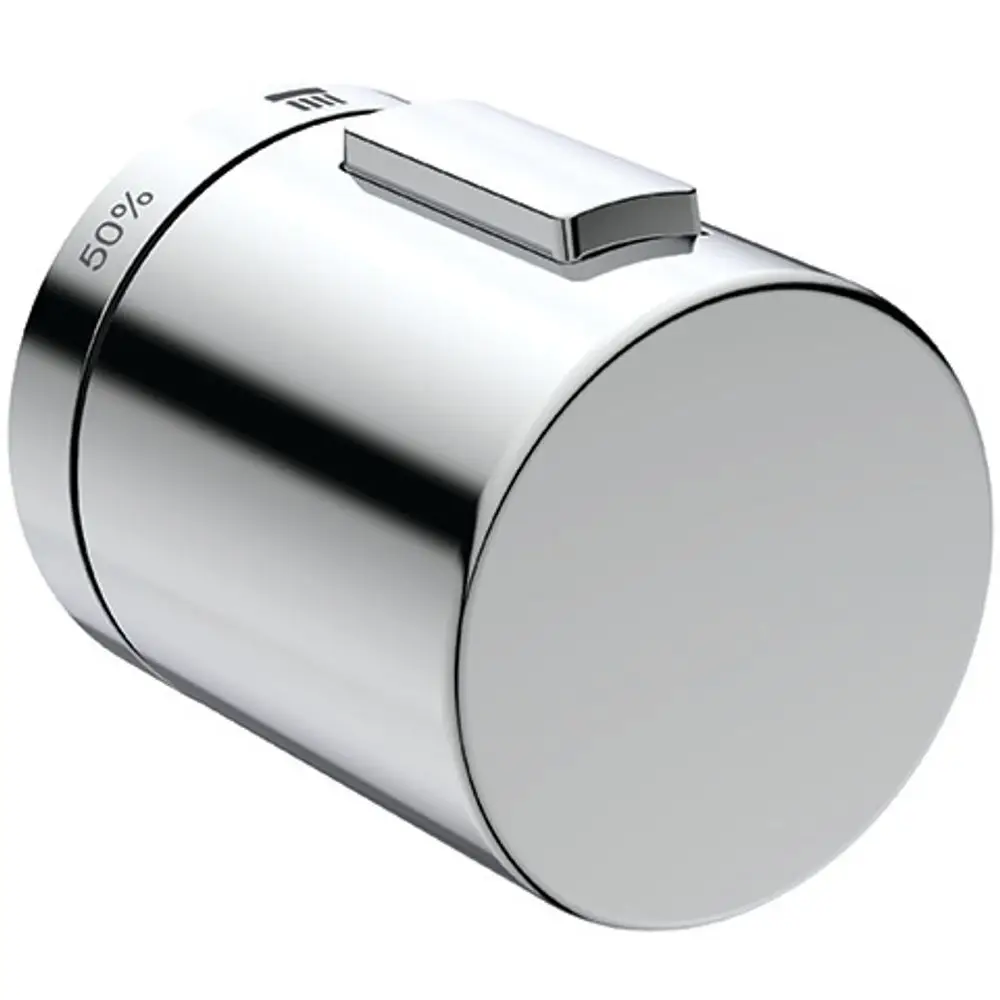 Kreisförmiger, metallischer Mengengriff mit einer glänzenden Chromoberfläche. Ideal Standard Produkt, mit einem Schieberegler und einer Skalierung.